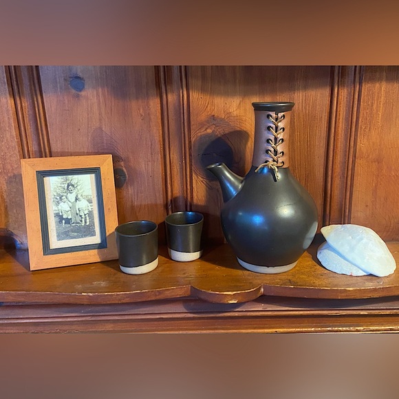 Vintage Gordon & Jane MartzMarshall Studios Leather BandBlack Carafe & 1 cup.